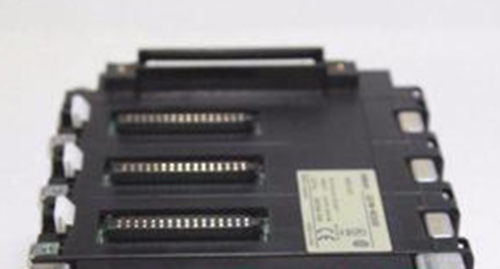 1PC New Omron CS1W-BC033 CPU Rack Chasis