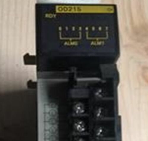 1PC NEW IN BOX OMRON CQM1-OD215