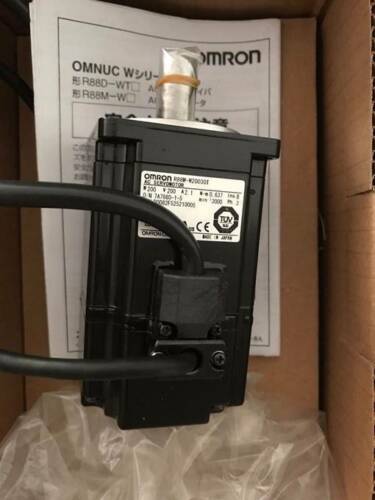 1PC New Omron Servo Motor R88M-W20030T IN BOX